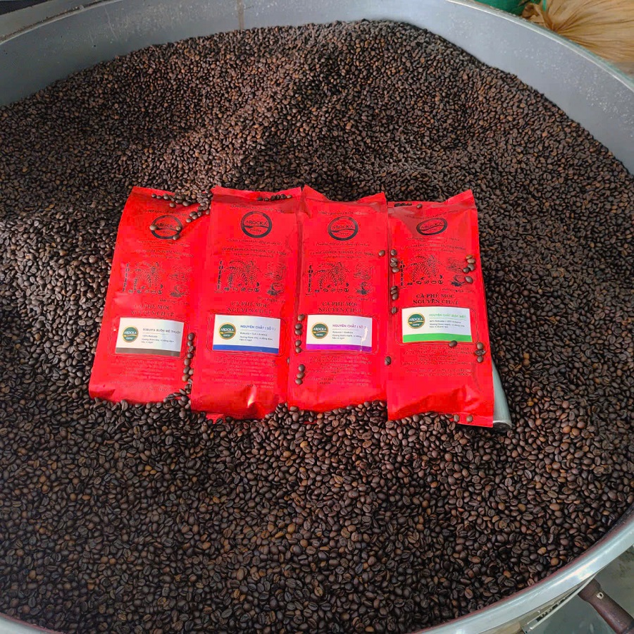 CÀ PHÊ ROBUSTA HÚT CHÂN KHÔNG GÓI 200G CÓ HỘP